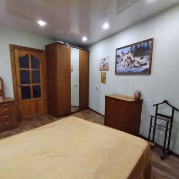 Продается Многокомнатная квартира, 81 м²