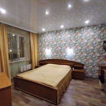 Продается Многокомнатная квартира, 81 м²