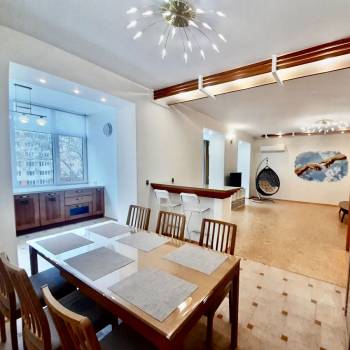 Сдается Многокомнатная квартира, 125 м²