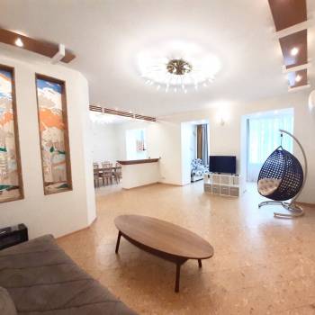 Сдается Многокомнатная квартира, 125 м²