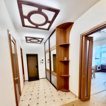 Сдается Многокомнатная квартира, 125 м²