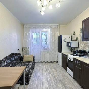 Продается 1-комнатная квартира, 42,3 м²