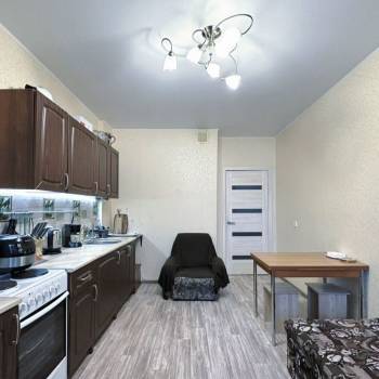 Продается 1-комнатная квартира, 42,3 м²