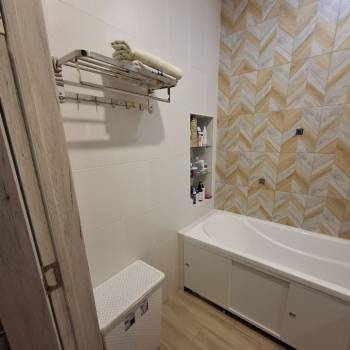 Продается 1-комнатная квартира, 41 м²