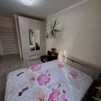 Продается 1-комнатная квартира, 41 м²