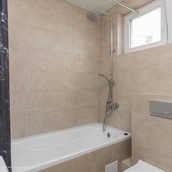 Продается 3-х комнатная квартира, 93 м²