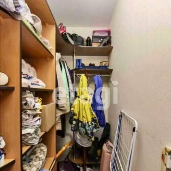 Продается 1-комнатная квартира, 50 м²