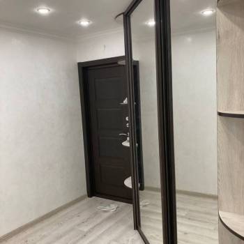 Сдается 2-х комнатная квартира, 77 м²