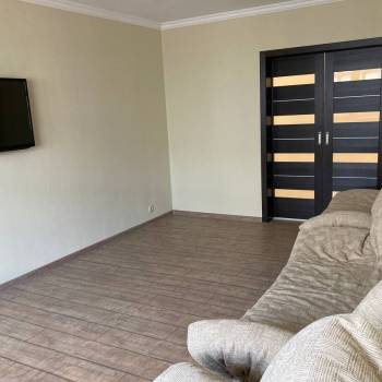 Сдается 2-х комнатная квартира, 77 м²