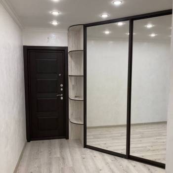 Сдается 2-х комнатная квартира, 77 м²