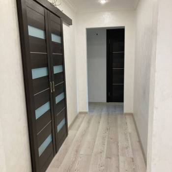 Сдается 2-х комнатная квартира, 77 м²