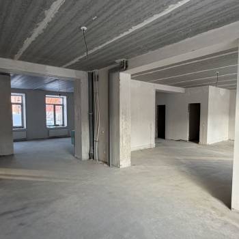 Продается Многокомнатная квартира, 140,2 м²