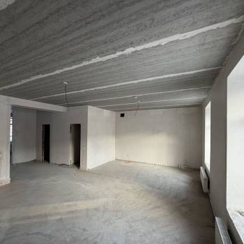 Продается Многокомнатная квартира, 140,2 м²