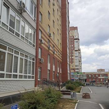 Продается Многокомнатная квартира, 140,2 м²