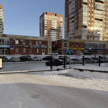 Продается Многокомнатная квартира, 140,2 м²