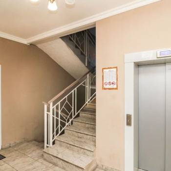 Продается Многокомнатная квартира, 140,2 м²