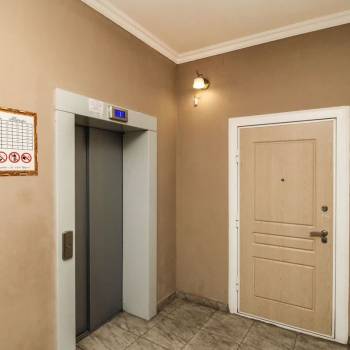 Продается Многокомнатная квартира, 140,2 м²