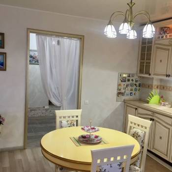 Сдается 2-х комнатная квартира, 80 м²