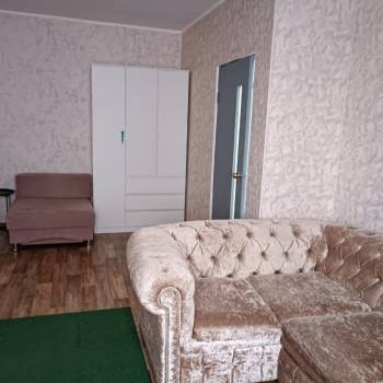 Сдается 1-комнатная квартира, 42 м²