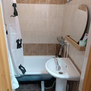 Сдается 1-комнатная квартира, 42 м²