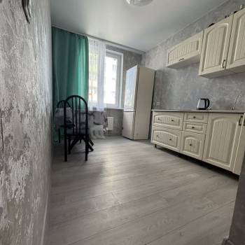 Сдается 1-комнатная квартира, 35,3 м²