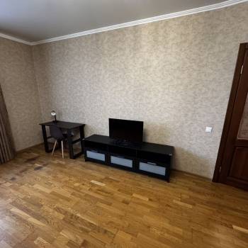Сдается 2-х комнатная квартира, 65,6 м²