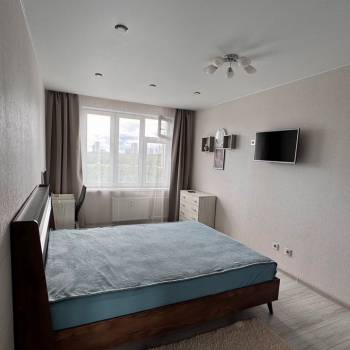 Сдается 1-комнатная квартира, 43 м²