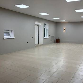 Сдается Нежилое помещение, 100 м²