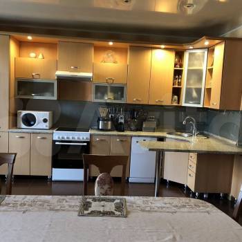 Продается Многокомнатная квартира, 147,2 м²