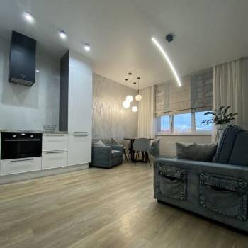 Сдается 2-х комнатная квартира, 61 м²