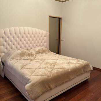 Продается Многокомнатная квартира, 191 м²