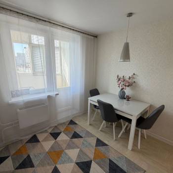 Продается 1-комнатная квартира, 43,5 м²