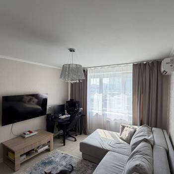 Продается 1-комнатная квартира, 43,5 м²