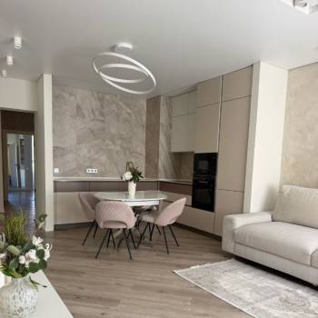 Продается Многокомнатная квартира, 108 м²