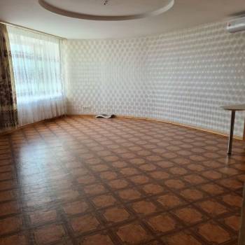 Продается 2-х комнатная квартира, 108 м²
