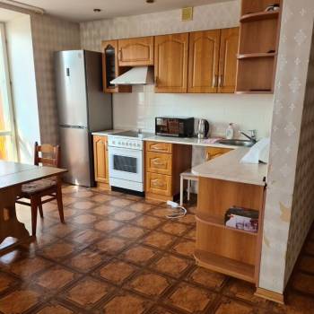 Продается 2-х комнатная квартира, 108 м²