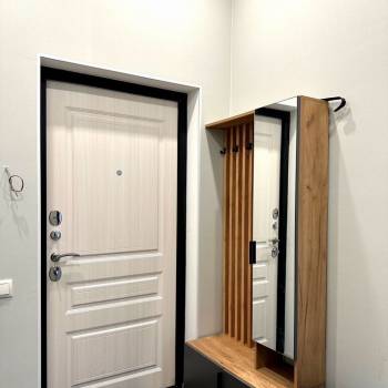 Продается 1-комнатная квартира, 42 м²