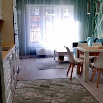 Сдается 1-комнатная квартира, 52 м²