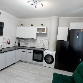 Продается 2-х комнатная квартира, 80 м²