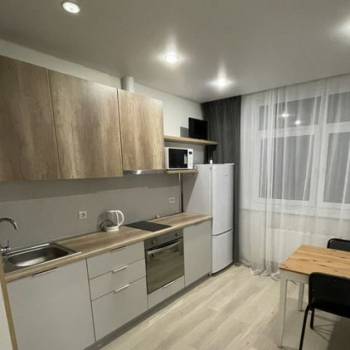 Сдается 2-х комнатная квартира, 42 м²