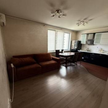 Сдается 2-х комнатная квартира, 64 м²