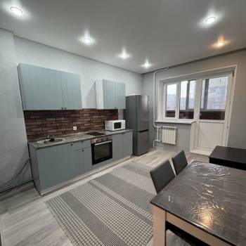 Продается 1-комнатная квартира, 43 м²