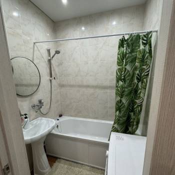 Продается 1-комнатная квартира, 43 м²