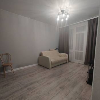 Сдается 1-комнатная квартира, 37 м²