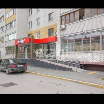 Продается Многокомнатная квартира, 71,3 м²