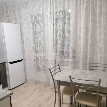 Сдается 1-комнатная квартира, 37,3 м²