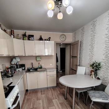 Продается 1-комнатная квартира, 35 м²