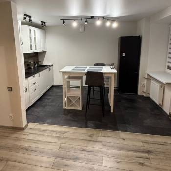 Продается 1-комнатная квартира, 38 м²