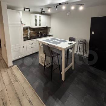 Продается 1-комнатная квартира, 38 м²