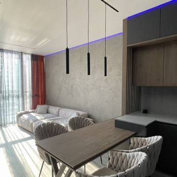 Продается 2-х комнатная квартира, 75,8 м²